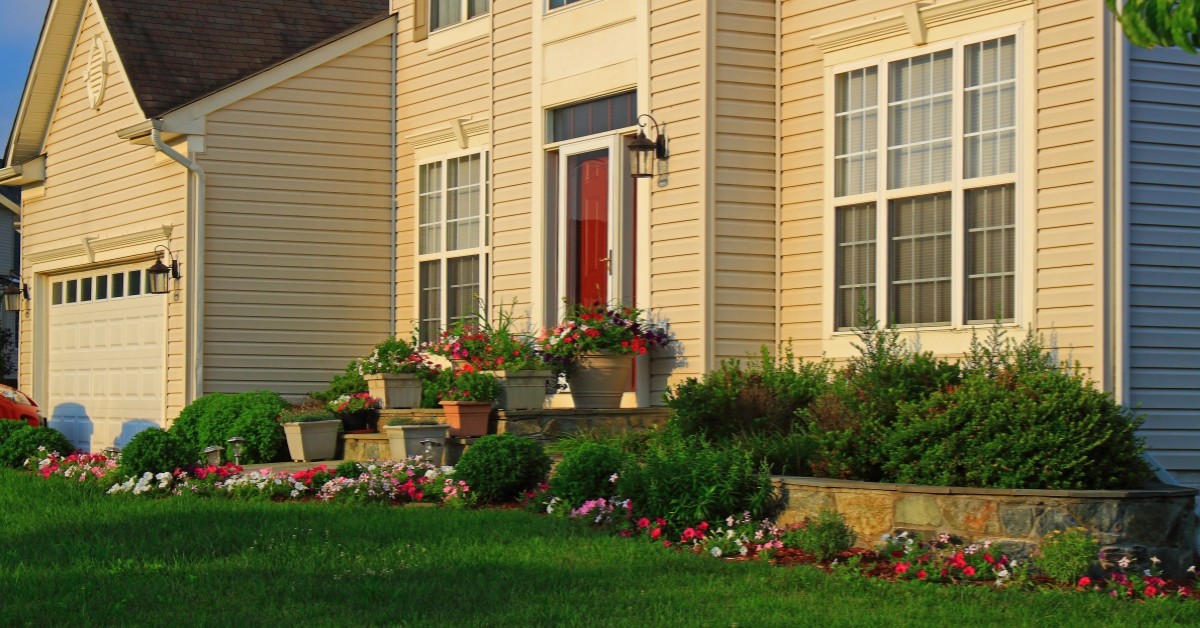 small landscaping services in cheyenne www.cheyennehauling.com