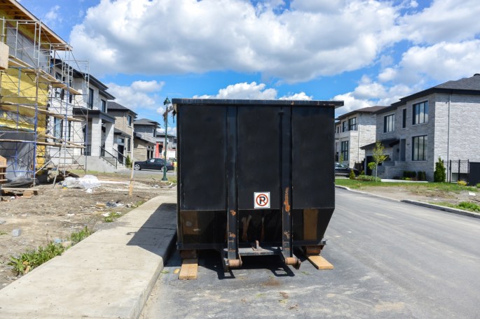 dumpster rental versus junk removal services www.cheyennehauling.com