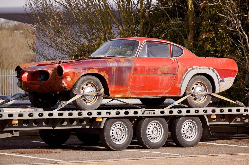 car hauling services www.cheyennehauling.com