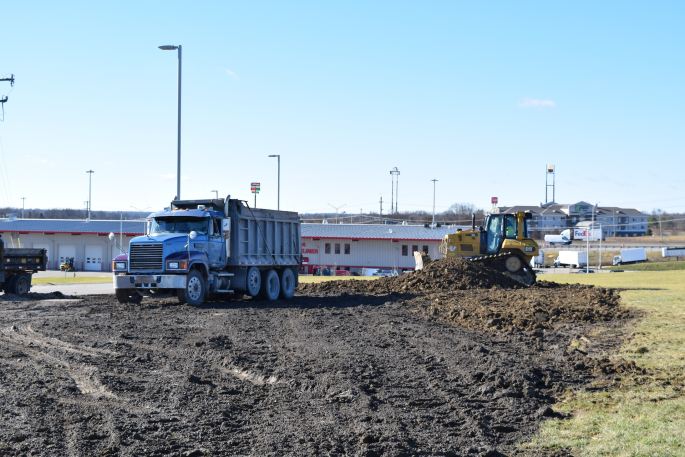 questions to ask an excavation contractor www.cheyennehauling.com
