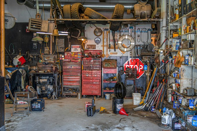emergency junk removal services from cheyenne hauling