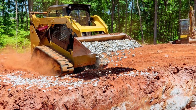 photo of excavation services www.cheyennehauling.com